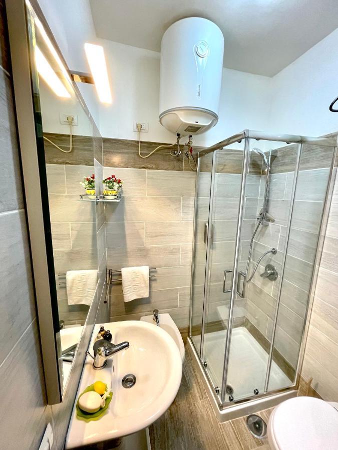 Materday Apartment Неаполь Экстерьер фото